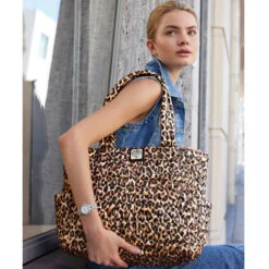 Kameron Utility Tote 23 Kameron Utility Tote -Fashion Accessories Store kameron utility tote catwalk 5