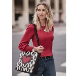 Look Of Love Shoulderbag 9 Look Of Love Shoulderbag -Fashion Accessories Store look of love shoulderbag multi 3 183da3b0 2f28 42a3 9c8e 6e97e9d15413